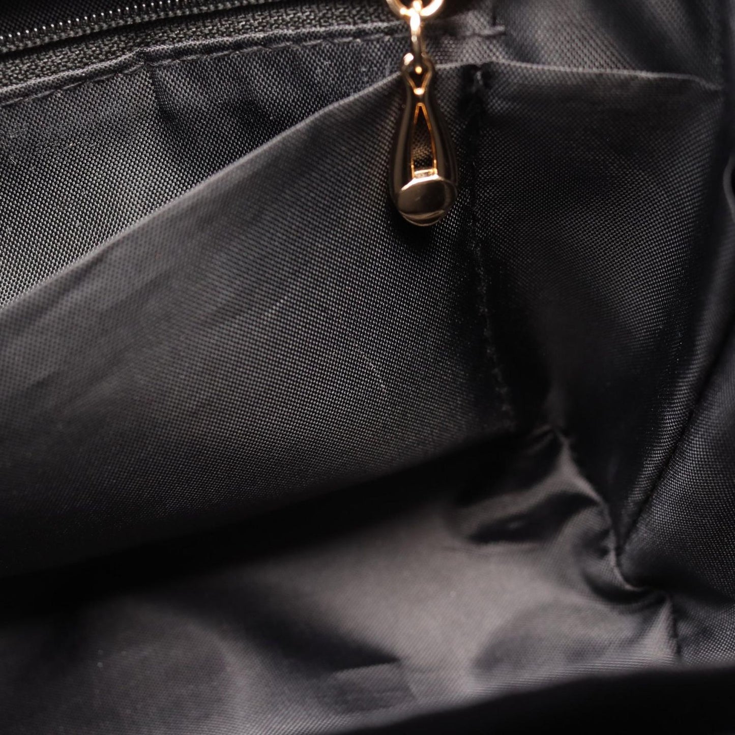 Hermes Handbag in the Loop 18 Black Leather — view 6