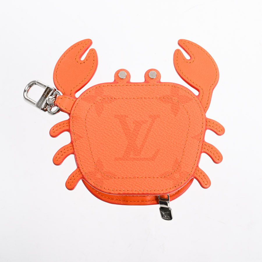 Louis Vuitton Charm LV Club Keychain — view 3