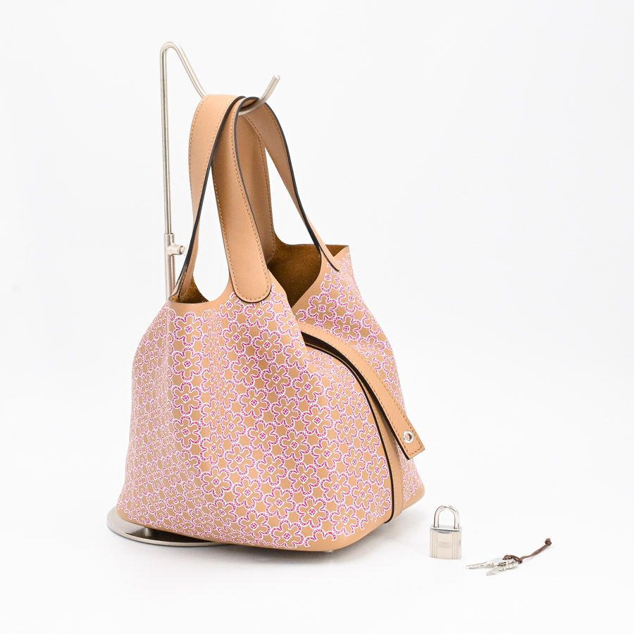 Hermes Handbag Picotin Lock PM Lucky Digi — view 2