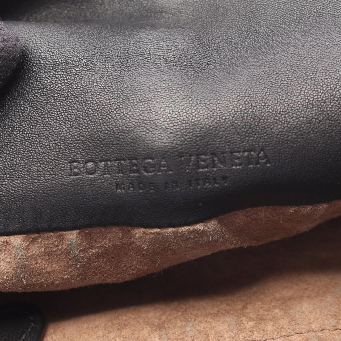 Bottega Veneta Tote Intrecciato Black Leather Shoulder Bag — view 4