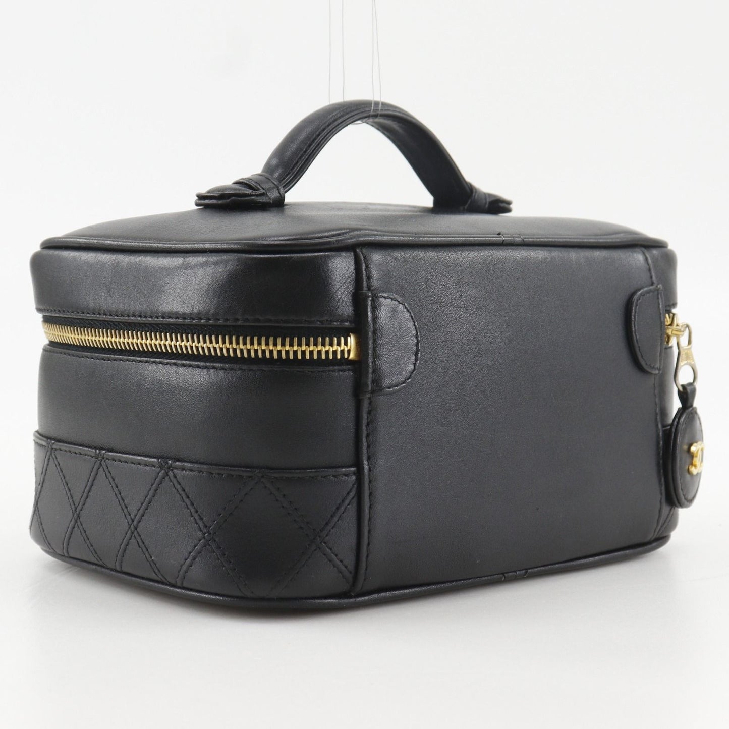 Chanel Bicolor Pouch Calf Black Vanity — view 3