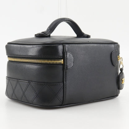 Chanel Bicolor Pouch Calf Black Vanity — view 3
