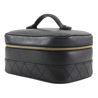 Chanel Bicolor Pouch Calf Black Vanity — view 2