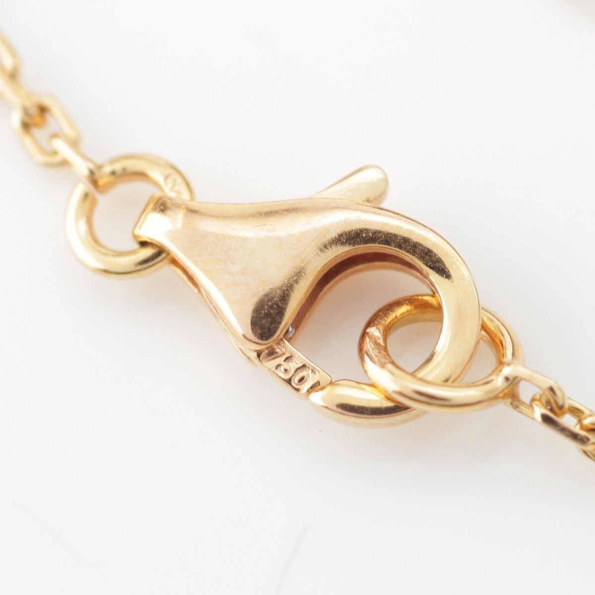 Van Cleef & Arpels Vintage Alhambra Diamond Shell Holiday Limited Necklace 18k — view 7