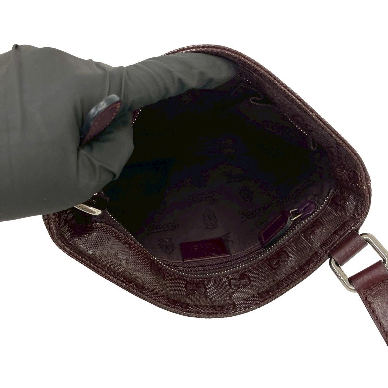 Gucci GG Supreme Logo All Over Pattern Leather Mini Shoulder Bag Pochette — view 9