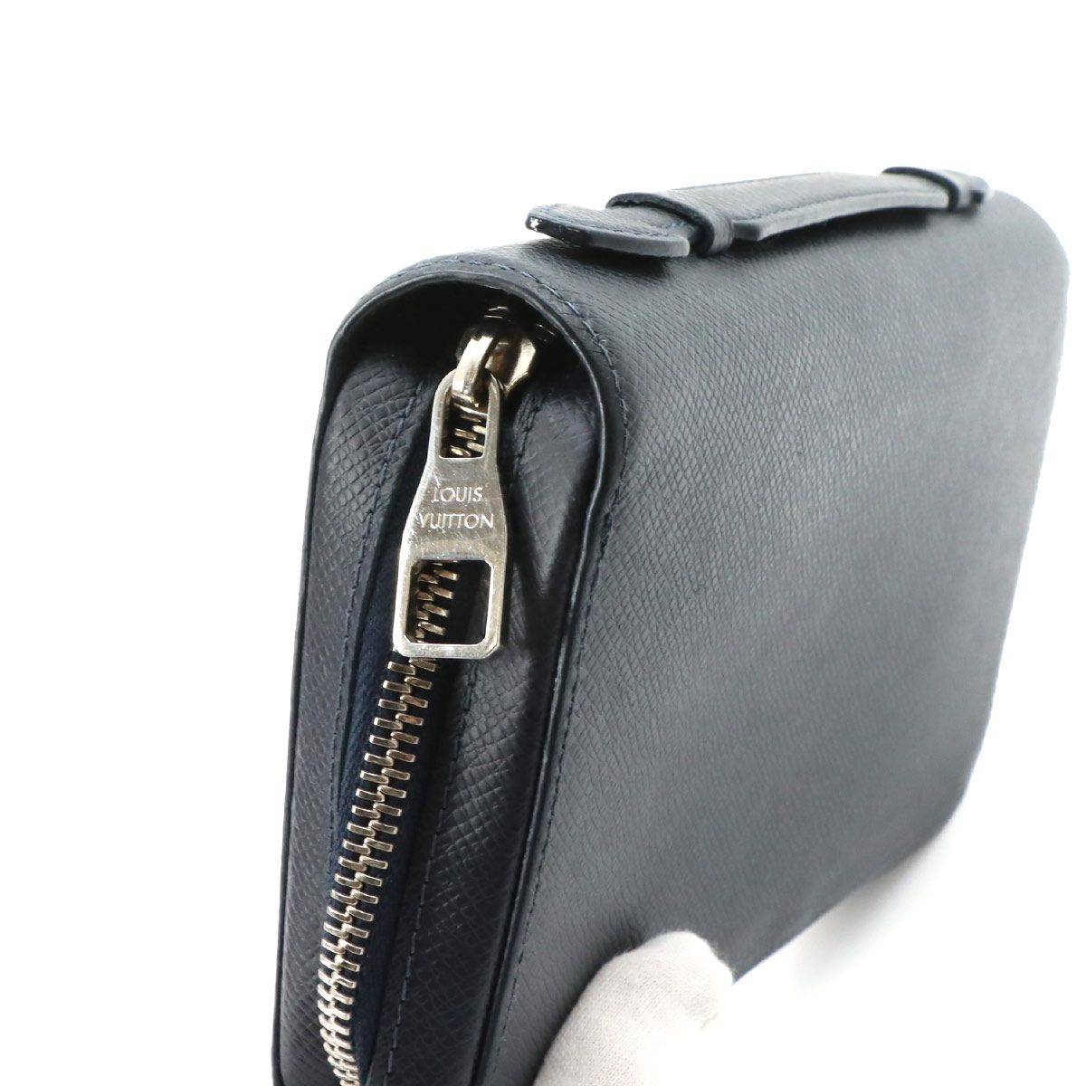 Louis Vuitton Taiga Zippy XL Zip Around Wallet Leather Blue Marine — view 8
