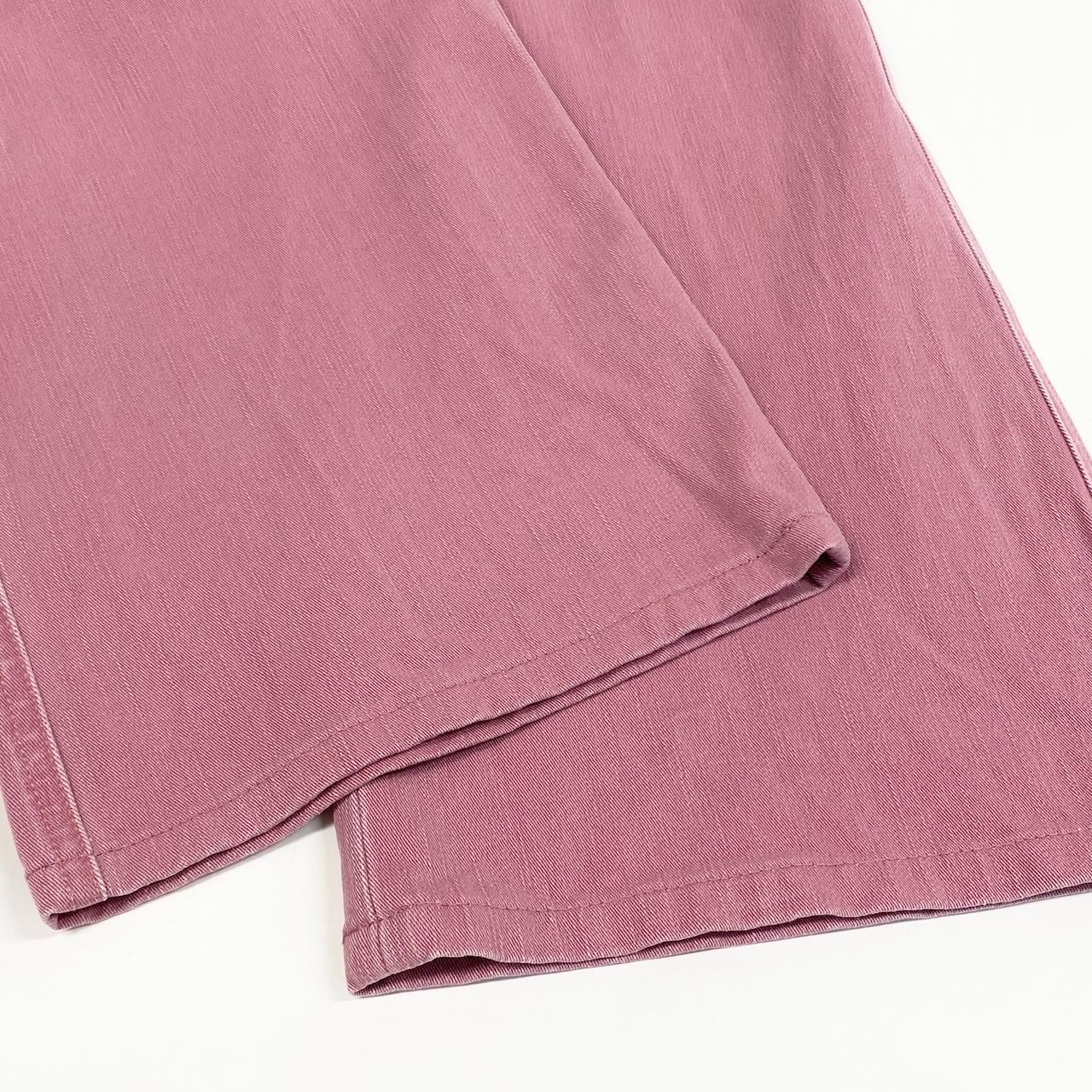 Chanel E1 CC Logo Quilted Cropped Length Denim 38 Pink Jeans — view 6