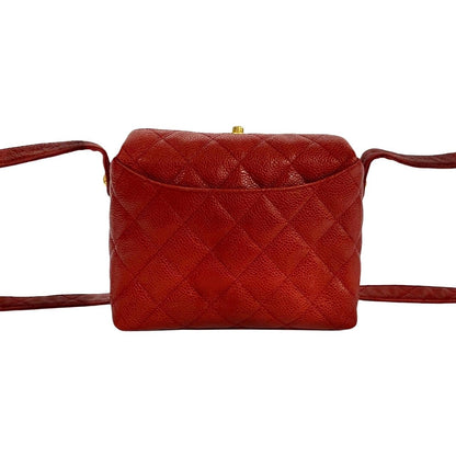 Chanel Card Seal Quilted CC Logo Caviar Leather Shoulder Bag Pochette Red — view 4