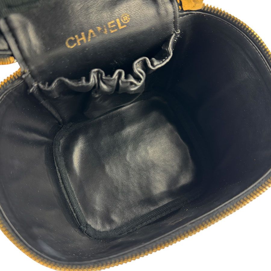 Chanel Vanity Bag Handbag — view 5