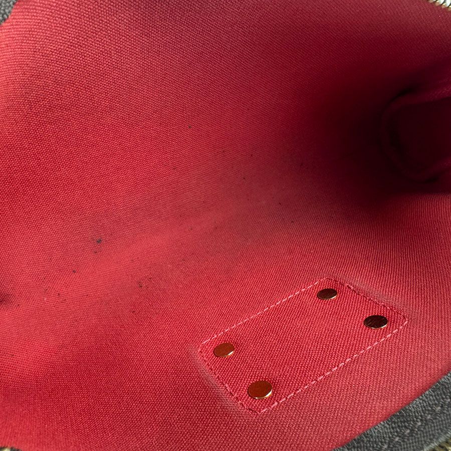 Louis Vuitton Shoulder Bag — view 5