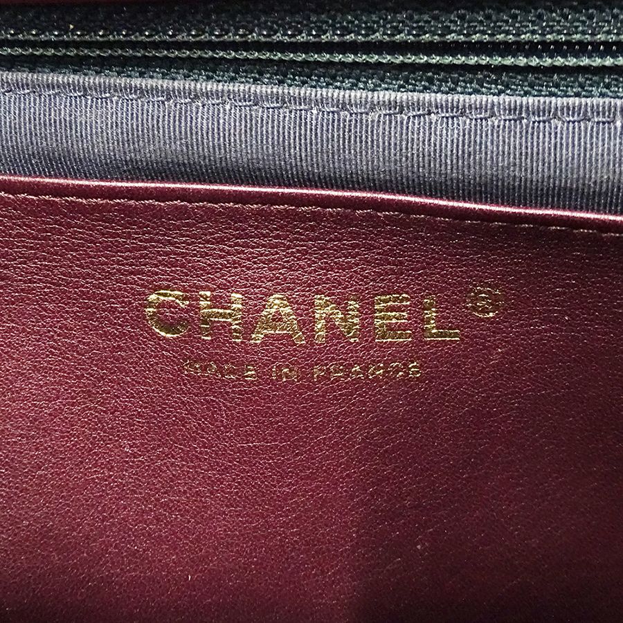 Chanel Shoulder Bag Leather Blue Green Gold Chain — view 6