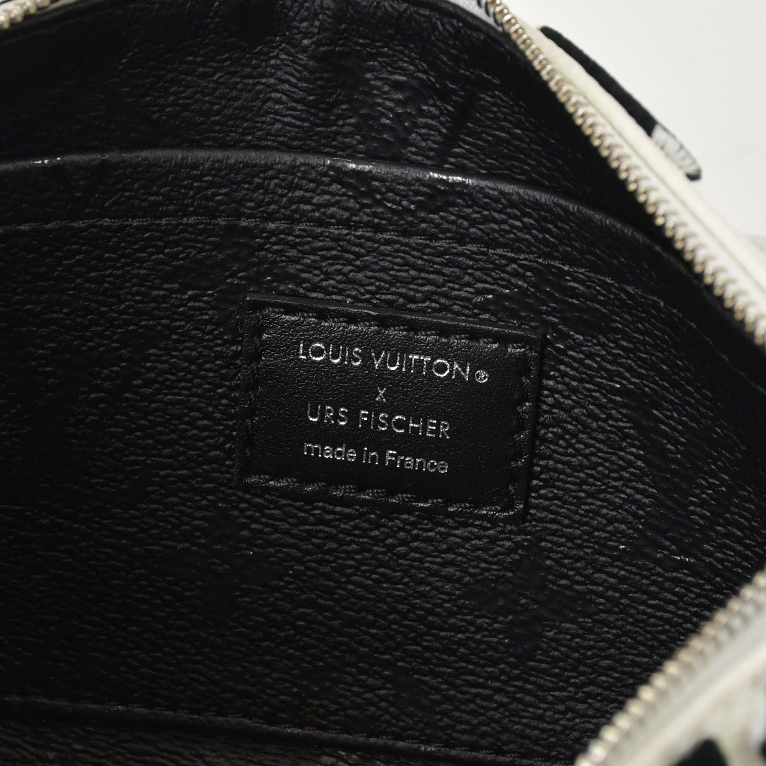 Louis Vuitton Pochette Accessoires Pouch Monogram Tuffetage — view 8