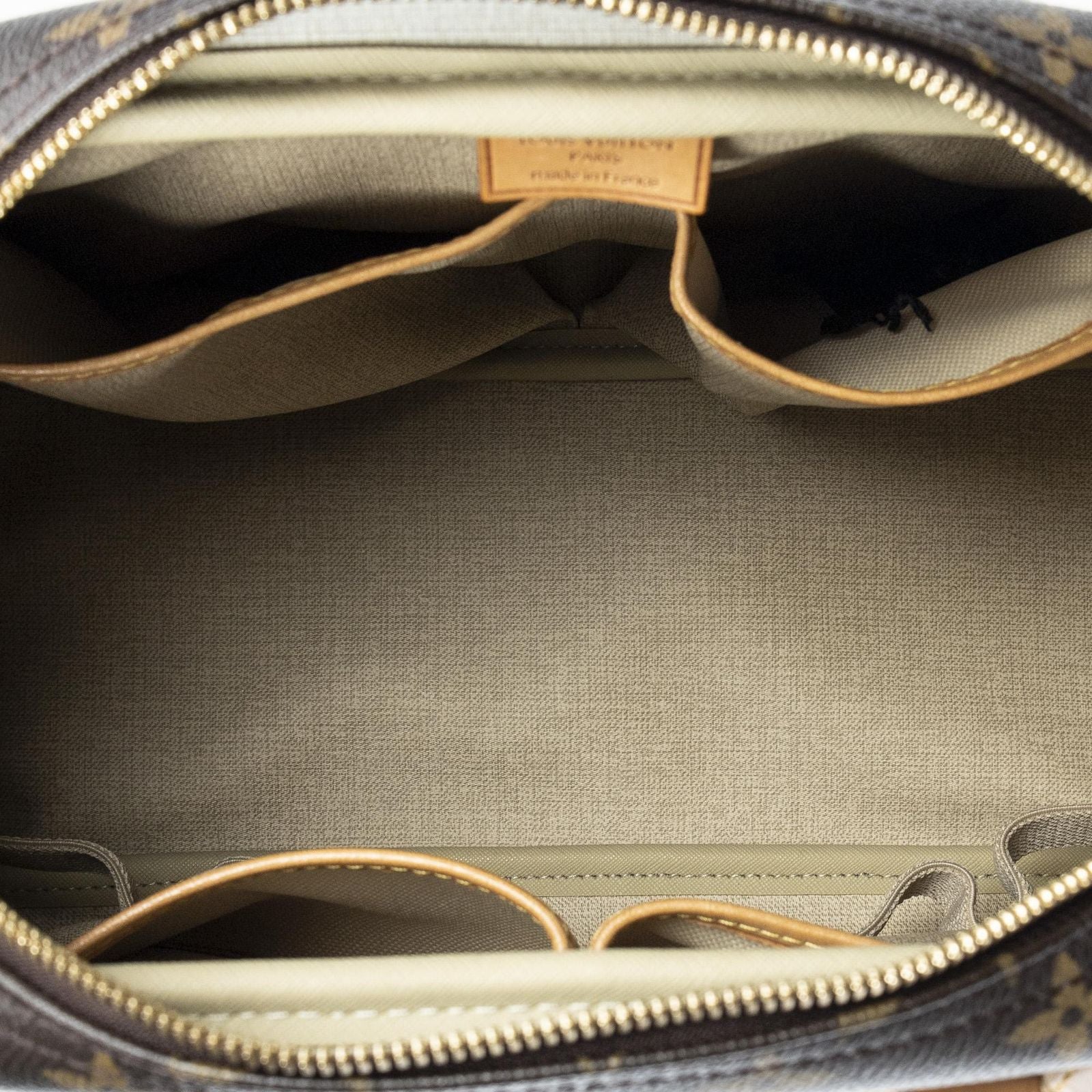 Louis Vuitton Deauville Brown Monogram Canvas Handbag — view 9