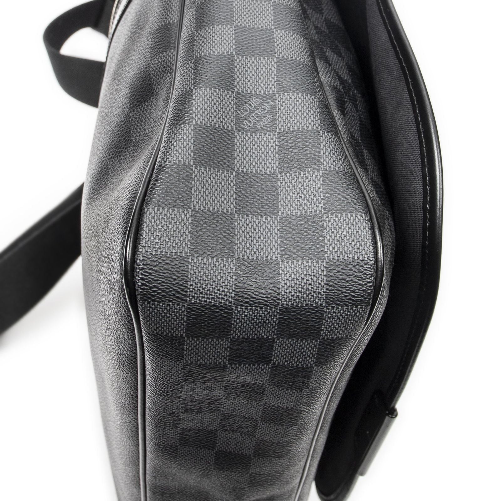 Louis Vuitton Daniel Black Gray Damier Graphite Messenger Bag — view 8