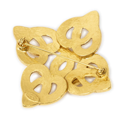 Chanel CC Quattro Foil Knot Brooch Gold Plated — view 2