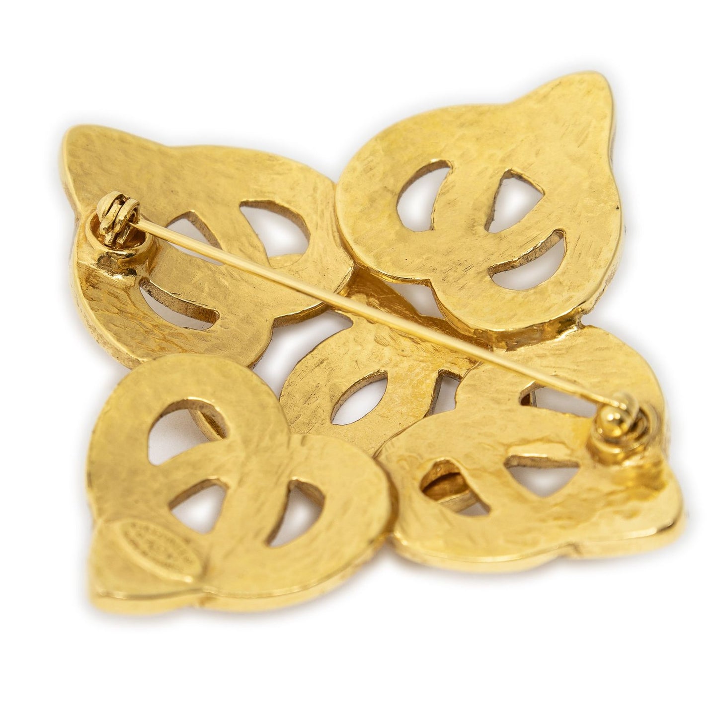 Chanel CC Quattro Foil Knot Brooch Gold Plated — view 2