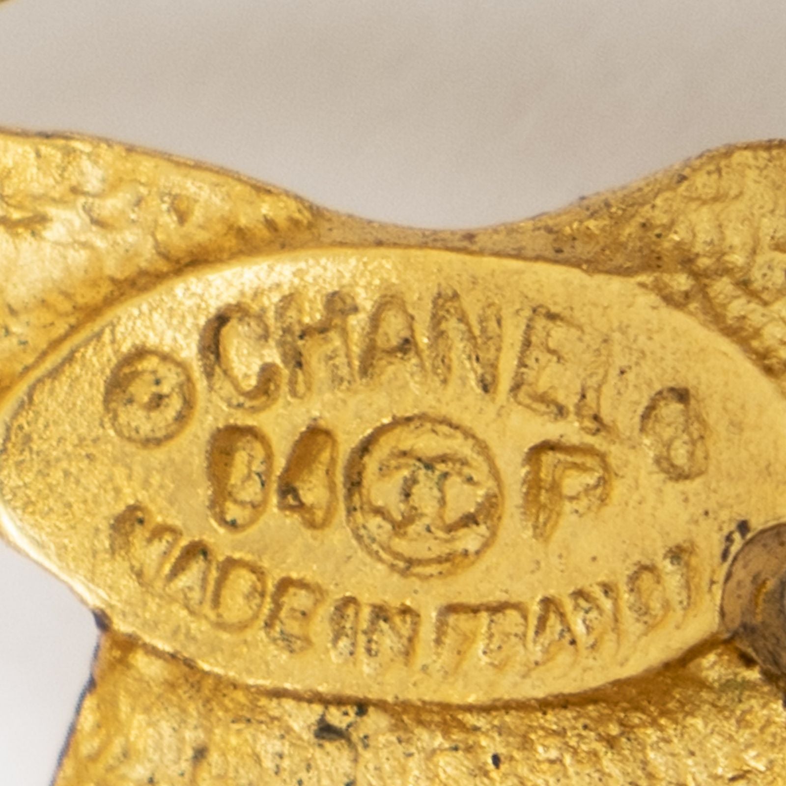 Chanel CC Logo Round Clip Type Earrings Gold Plated — view 3
