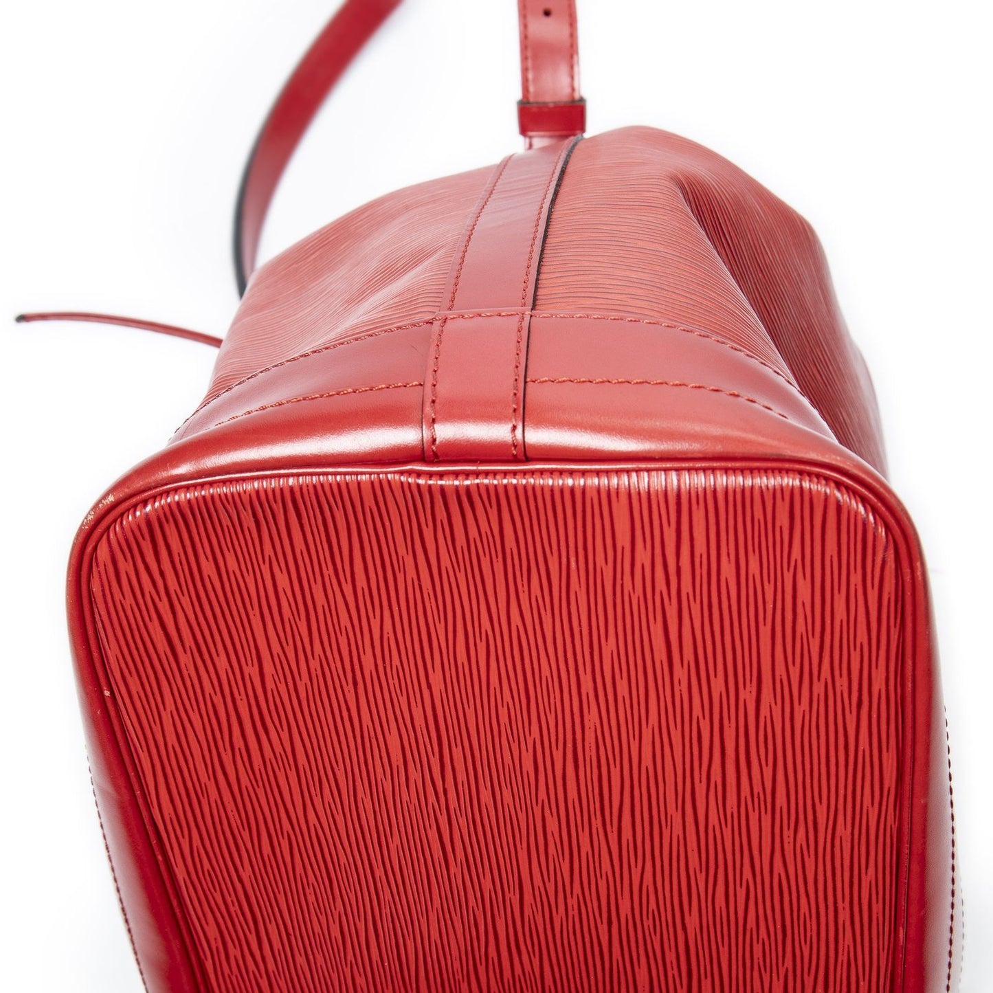 Louis Vuitton Noe Red Epi — view 7