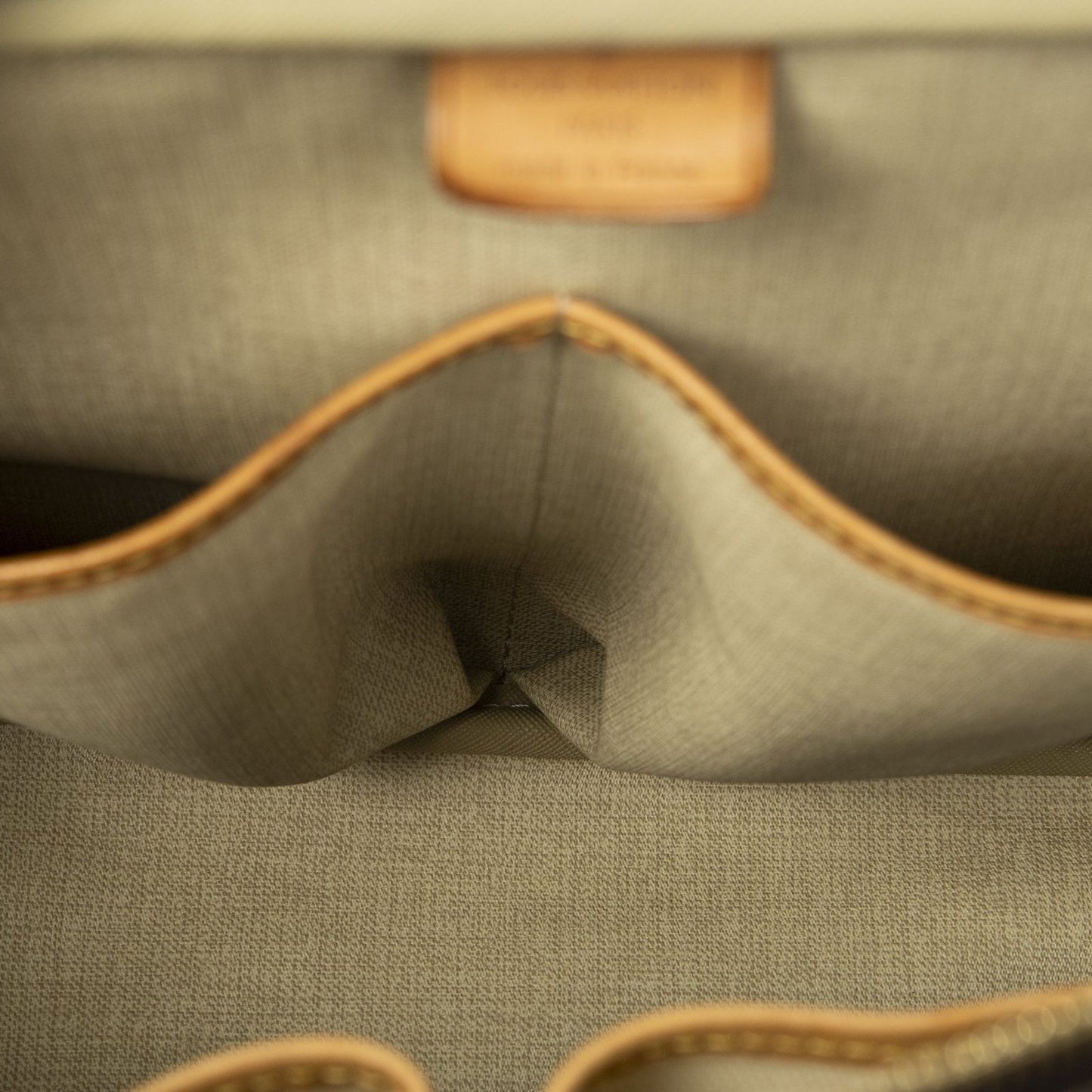 Louis Vuitton Deauville Brown Monogram Canvas Handbag — view 9