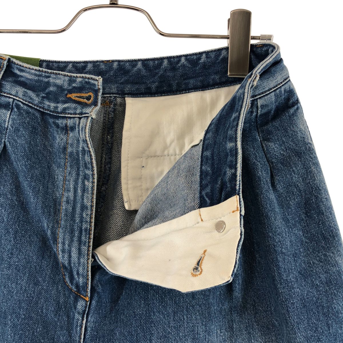 Gucci Distressed Logo Patch 2 Tuck Denim Pants 25 Indigo — view 5