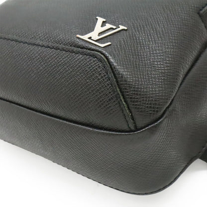 Louis Vuitton Taiga Avenue Sling Bag Leather Noir Black — view 3