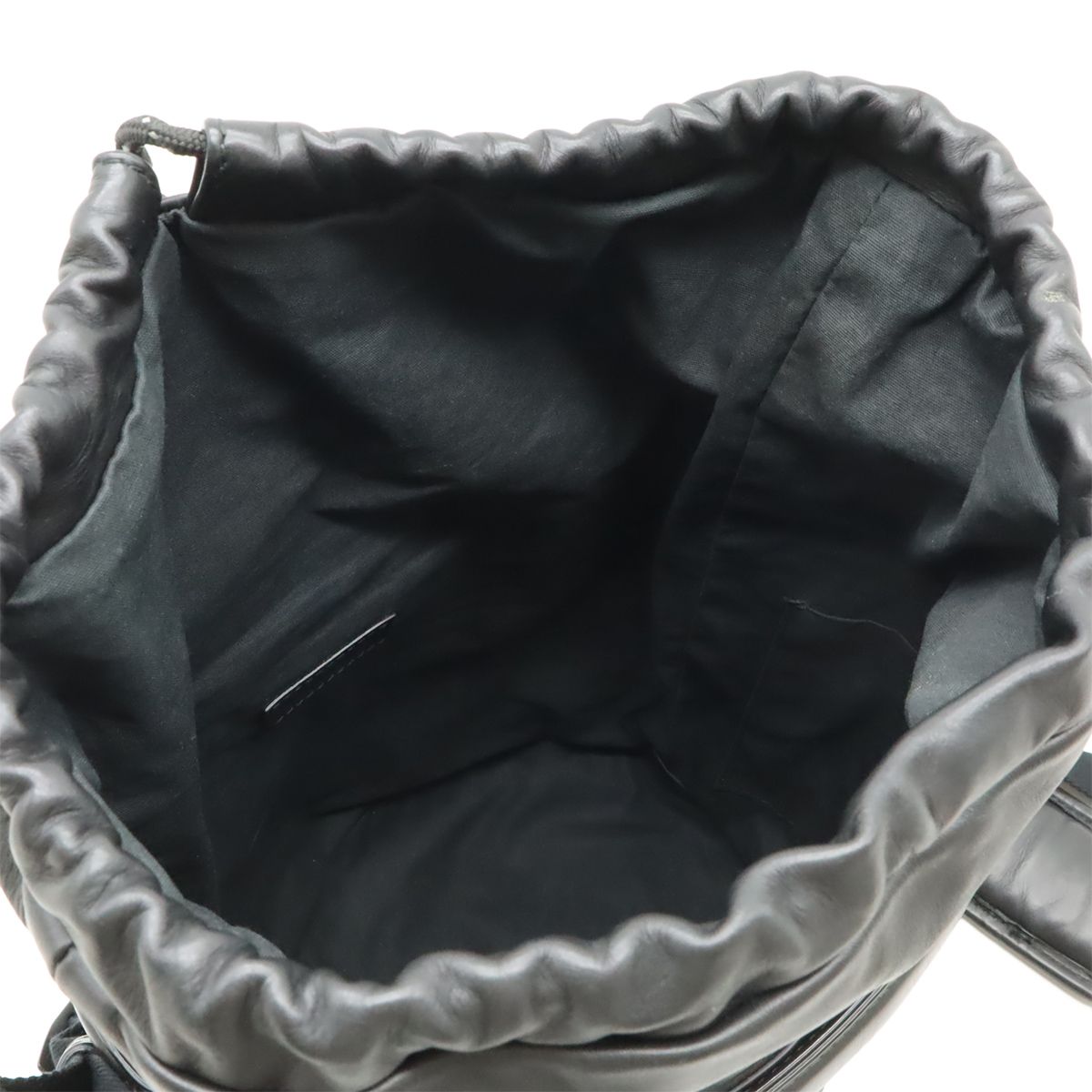 Bottega Veneta Drawstring Bucket Bag Crossbody Leather Black — view 6