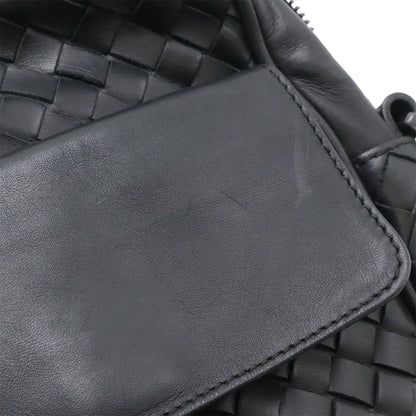 Bottega Veneta Intrecciato Shoulder Bag Pochette Leather Black — view 5