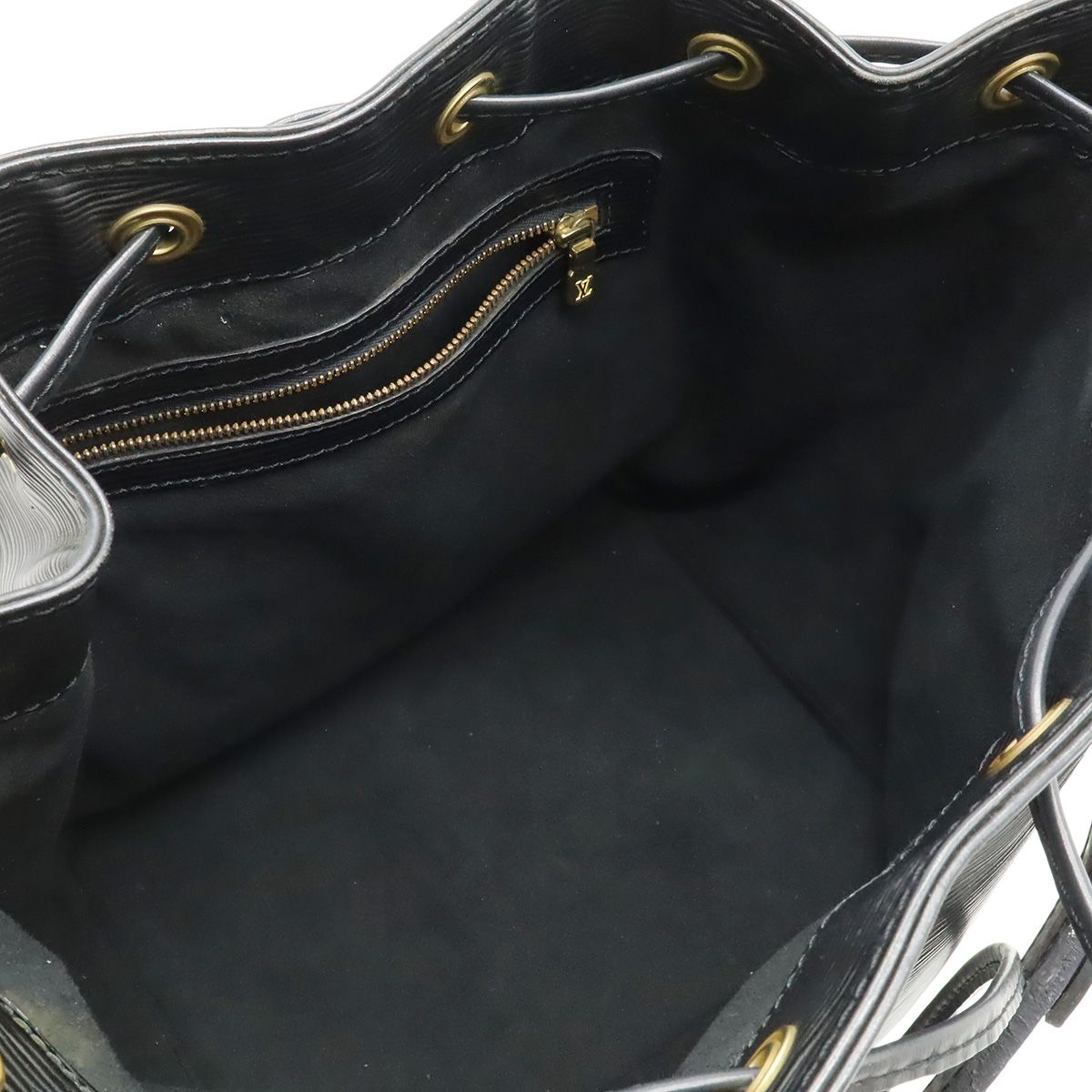 Louis Vuitton Epi Petit Noir Shoulder Bag Drawstring Black — view 5