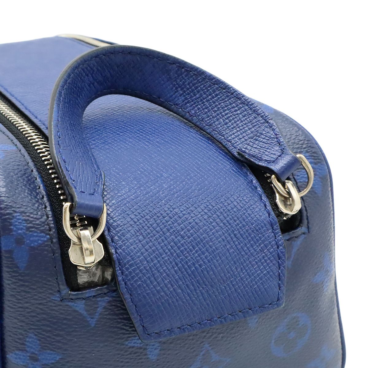 Louis Vuitton Taigarama Dopp Kit Clutch Handbag Cobalt Blue — view 6
