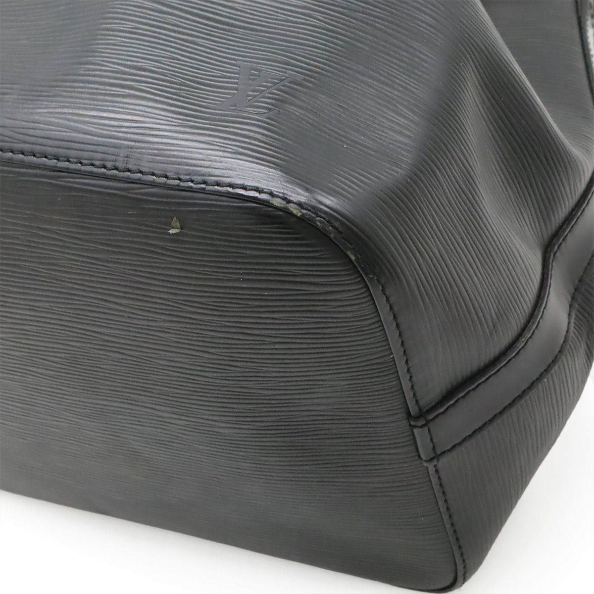 Louis Vuitton Epi Petit Noir Shoulder Bag Drawstring Black — view 3
