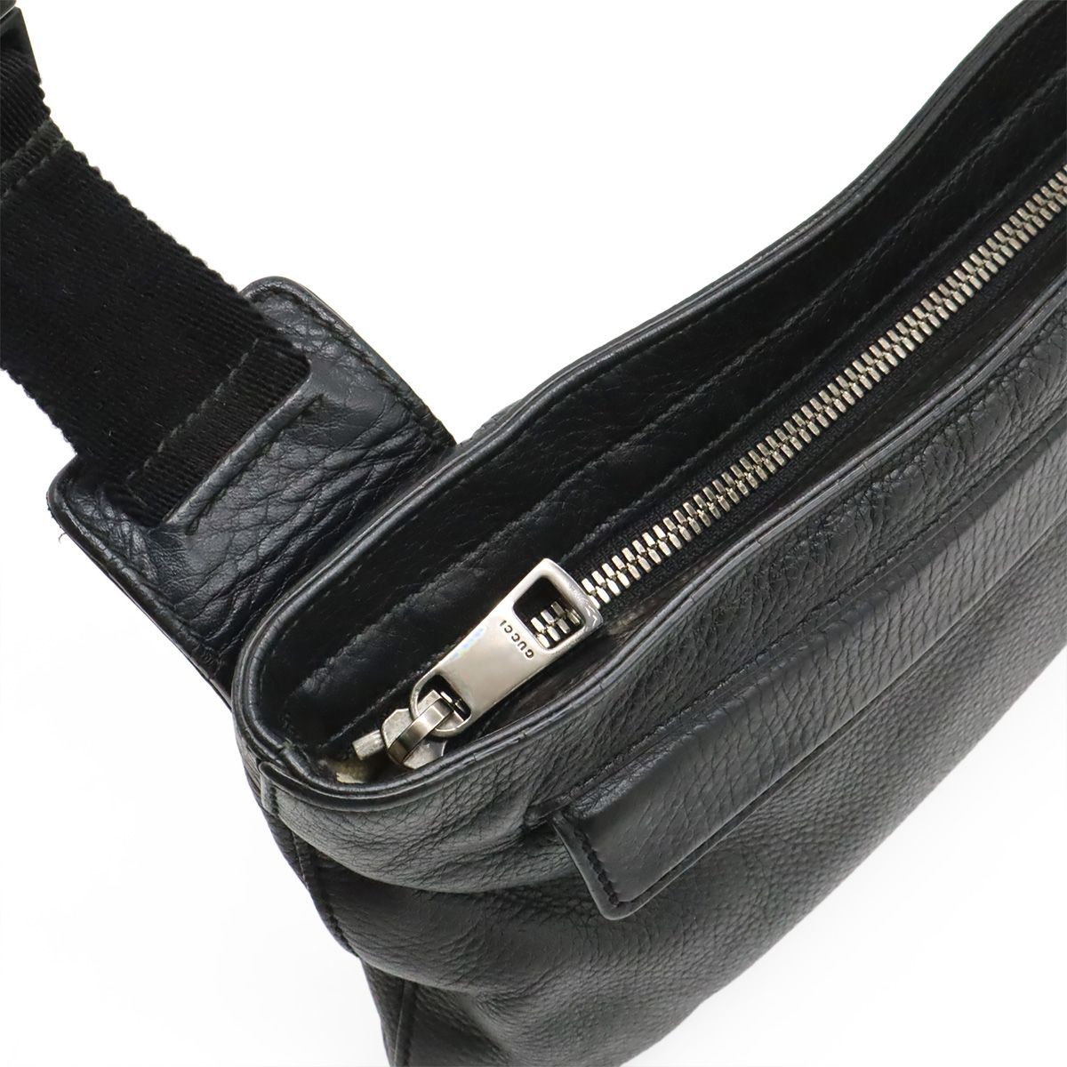 Gucci Soho Interlocking Logo Belt Bag Leather Black Silver — view 7