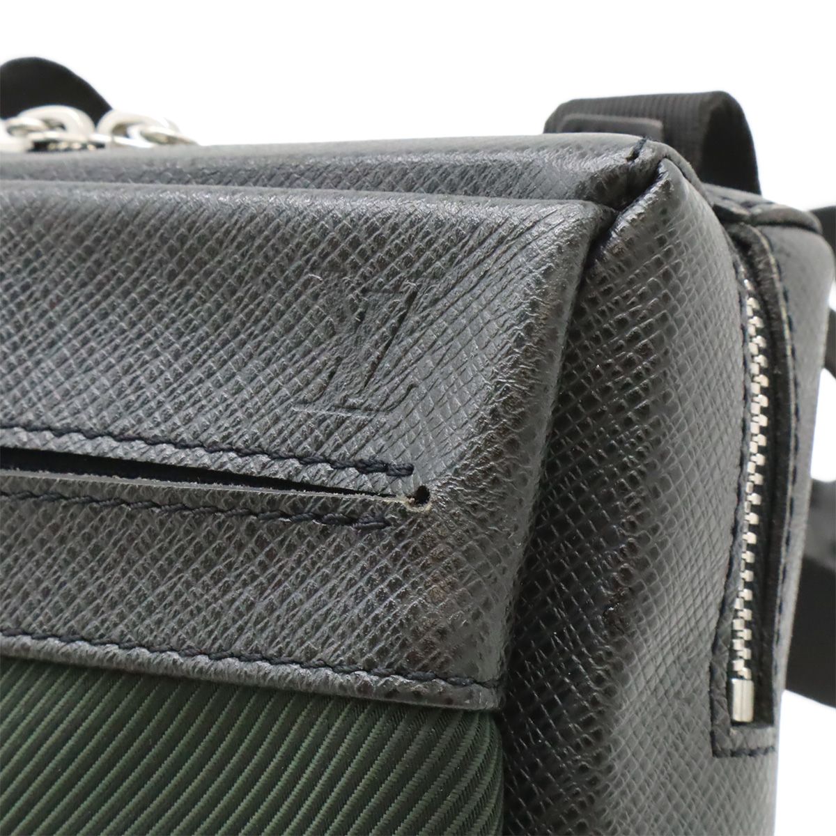 Louis Vuitton Taiga Sayan Shoulder Bag Crossbody Leather Canvas Ardoise Black — view 8