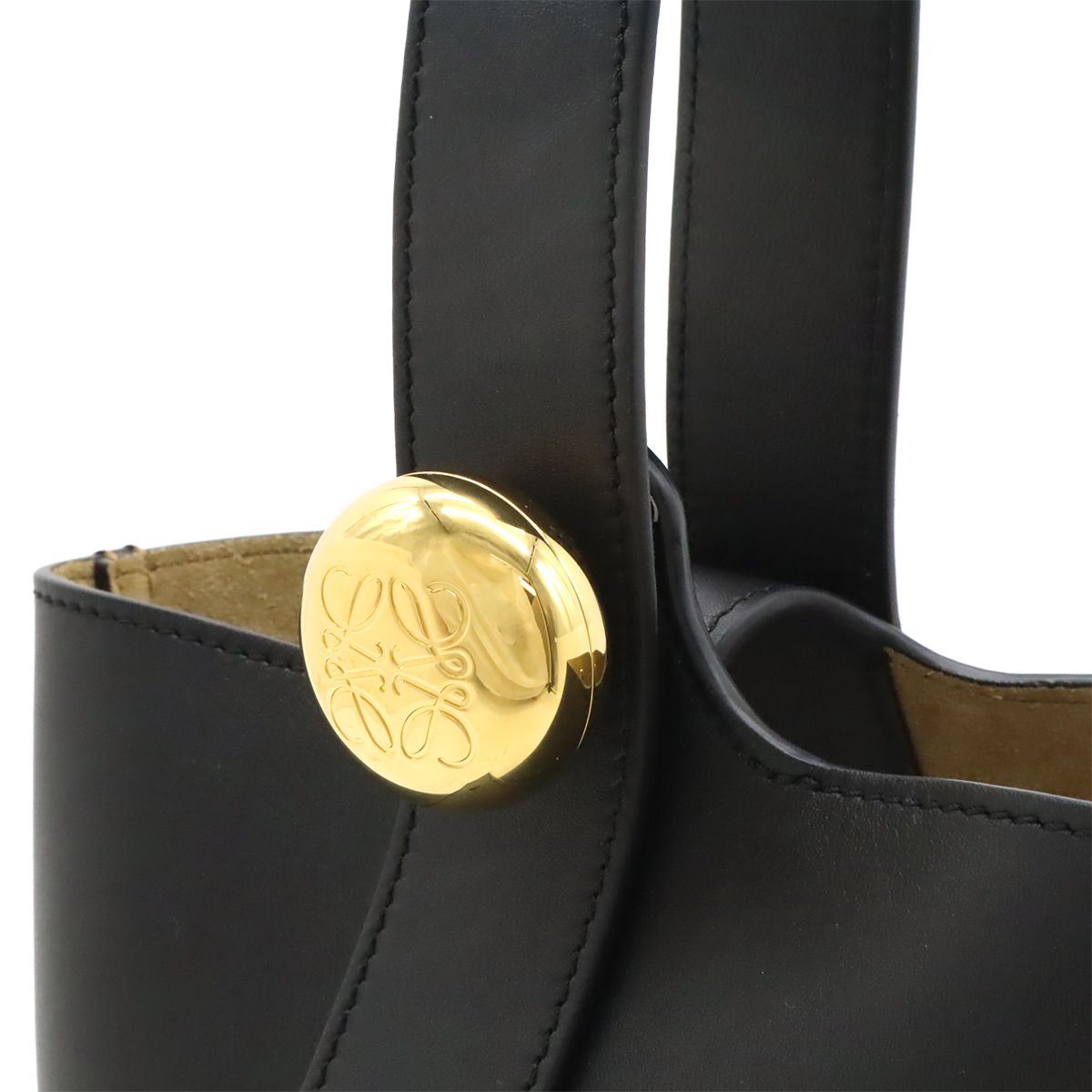 Loewe Pebble Bucket Bag Mini Slim Scarf Leather Black Gold — view 7