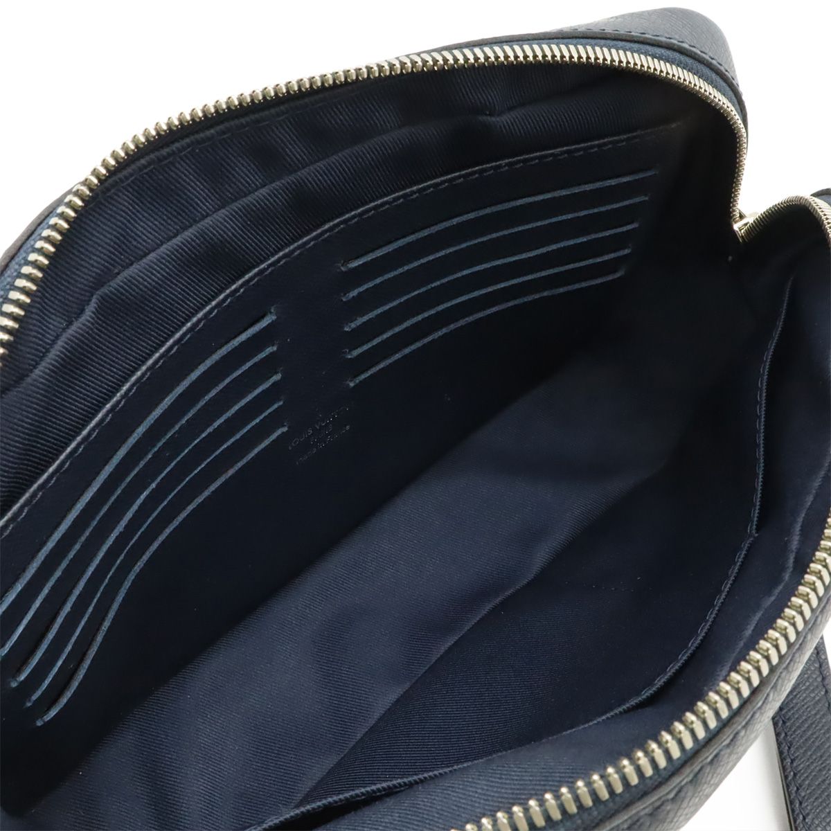 Louis Vuitton Taiga Pochette Kasai Clutch Handbag Blue Marine Navy — view 5