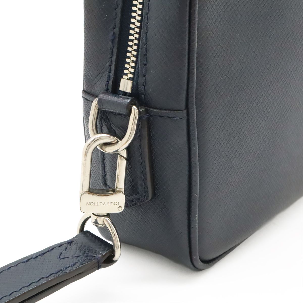 Louis Vuitton Taiga Pochette Kasai Clutch Handbag Blue Marine Navy — view 7