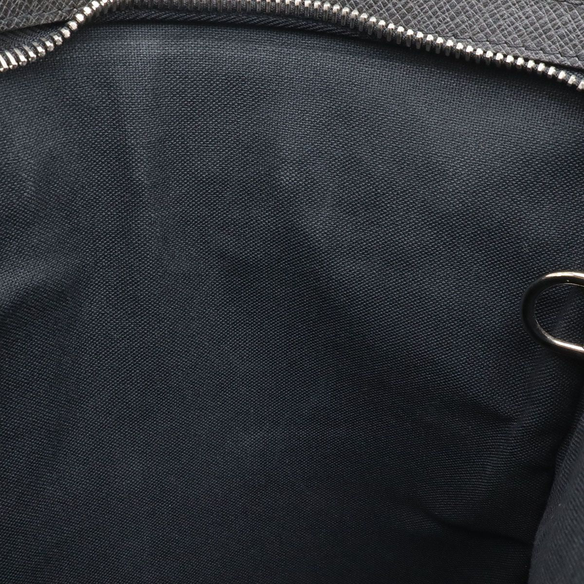 Louis Vuitton Taiga Sasha Shoulder Bag Crossbody Depth Leather Ardoise Black — view 8