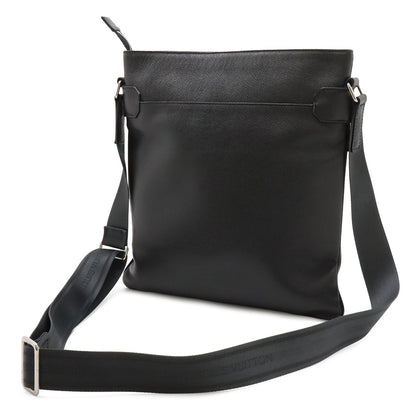 Louis Vuitton Taiga Sasha Shoulder Bag Crossbody Depth Leather Ardoise Black — view 2