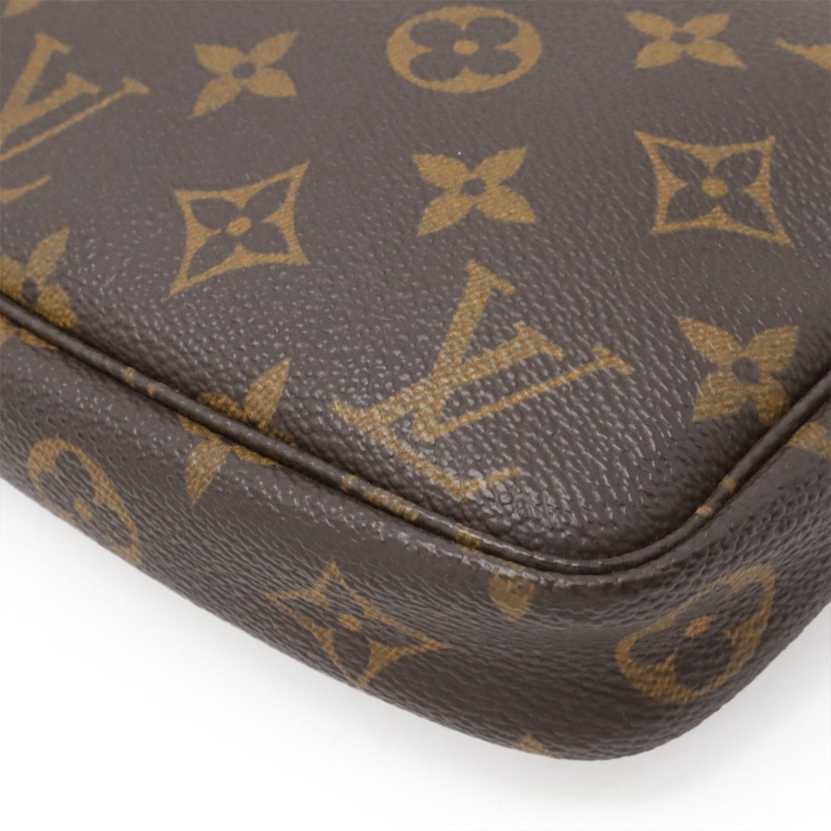 Louis Vuitton Monogram Pochette Pouch Handbag Party — view 3