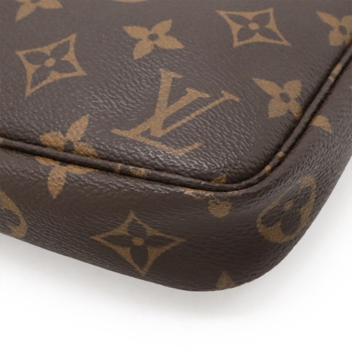 Louis Vuitton Monogram Pochette Pouch Handbag Party — view 3
