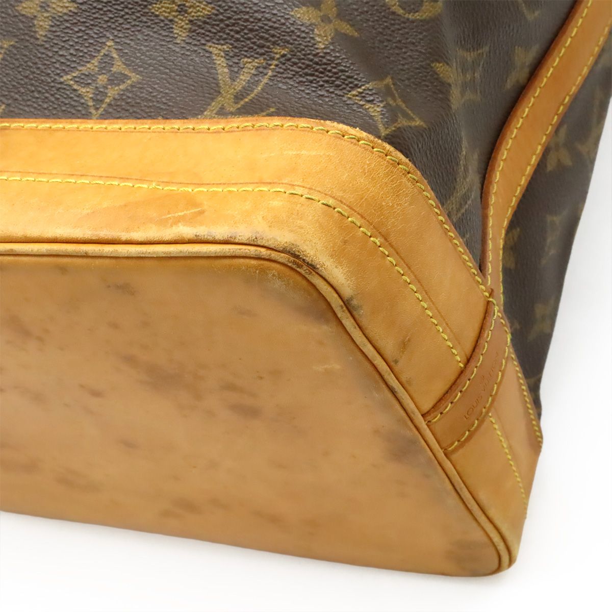 Louis Vuitton Monogram Noe Shoulder Bag Semi Drawstring — view 3