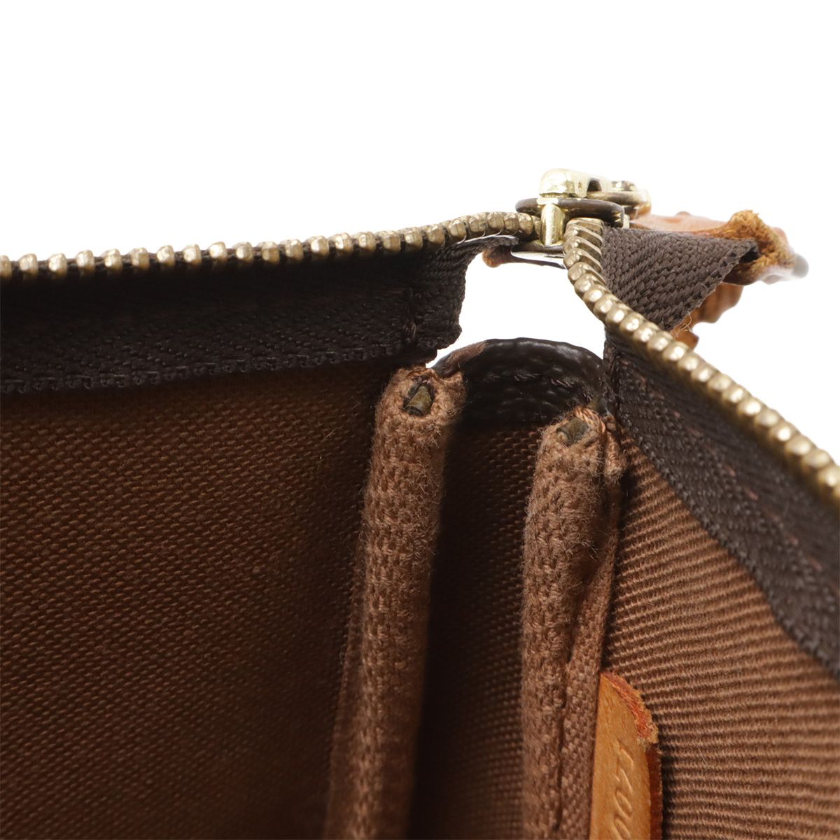 Louis Vuitton Monogram Pochette Pouch Handbag Party — view 9