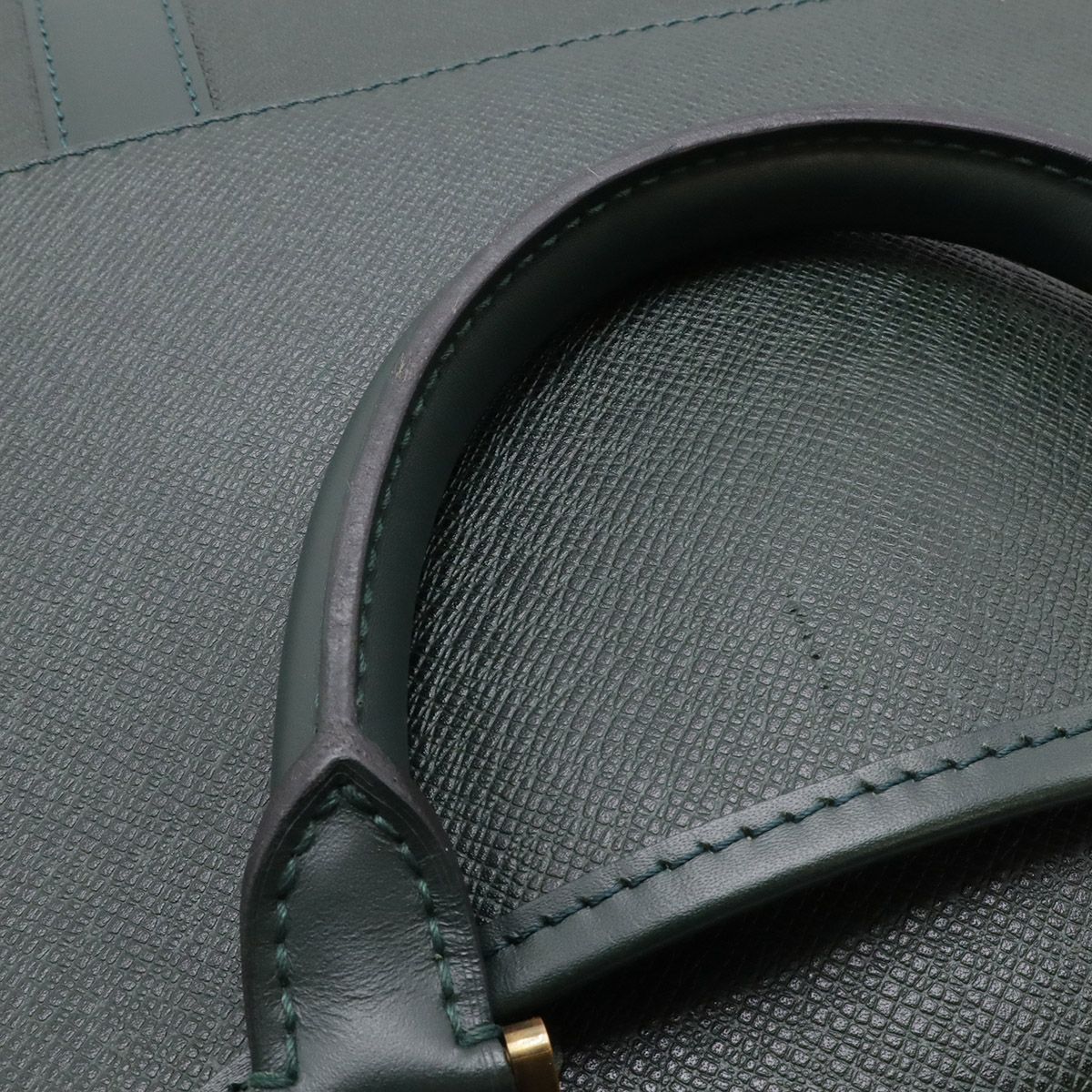 Louis Vuitton Taiga Ring Garment Case Travel Bag Epi Sear Green — view 4