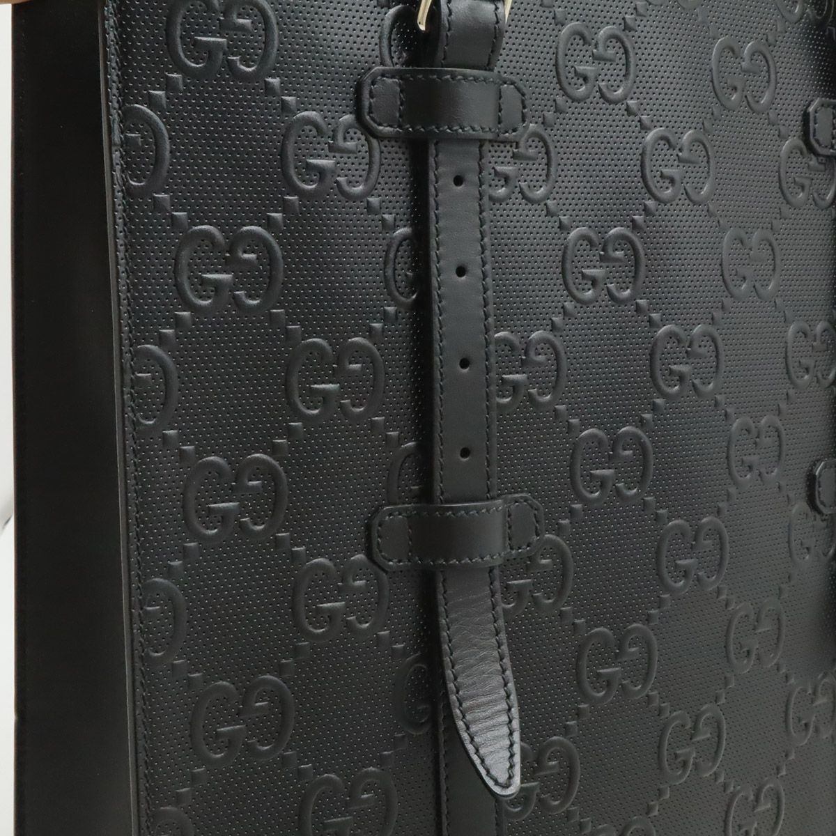 Gucci GG Embossed Tote Vertical Leather Black Silver — view 8