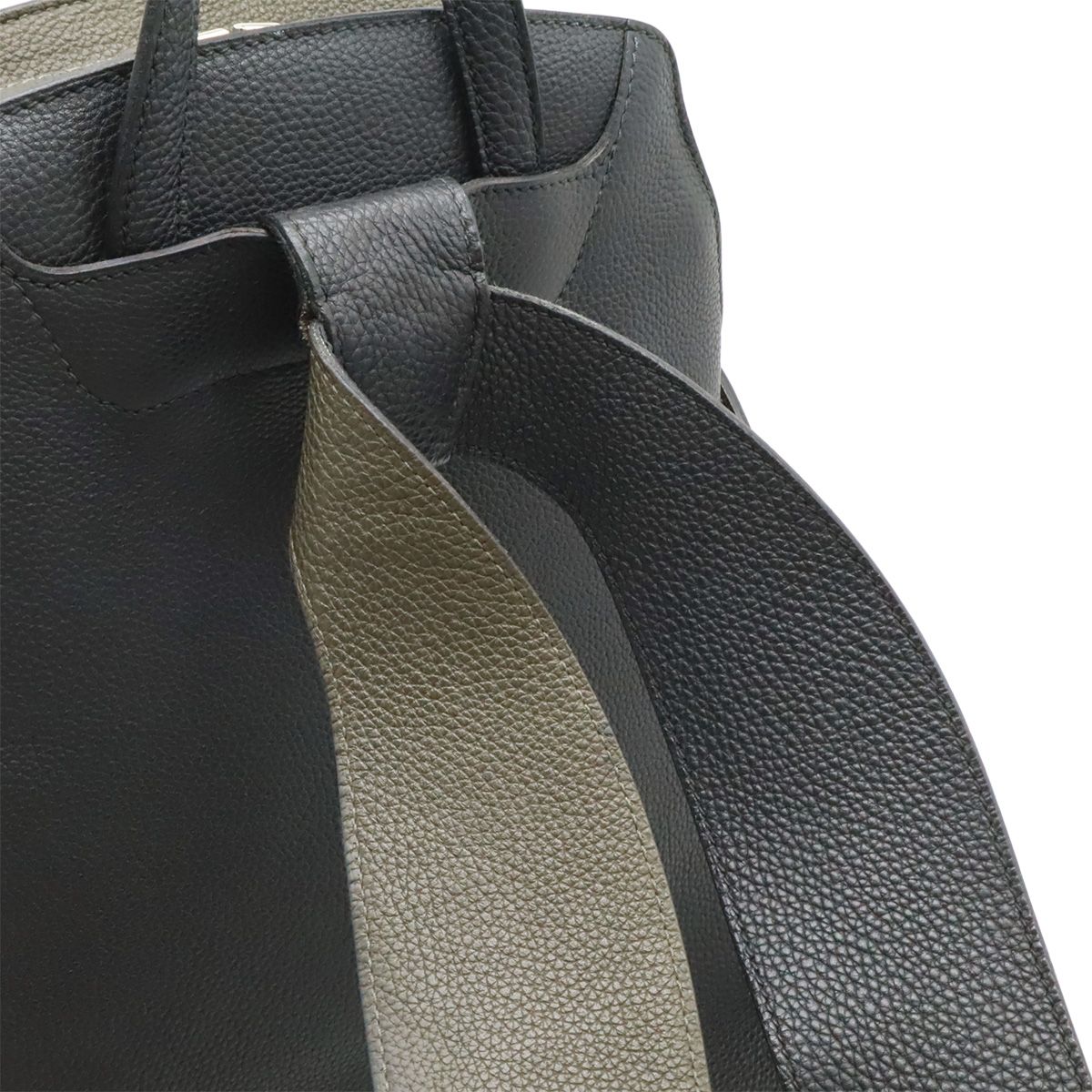 Hermes City 27 Backpack Taurillon Clemence Leather Black Vert Grease Silver — view 4