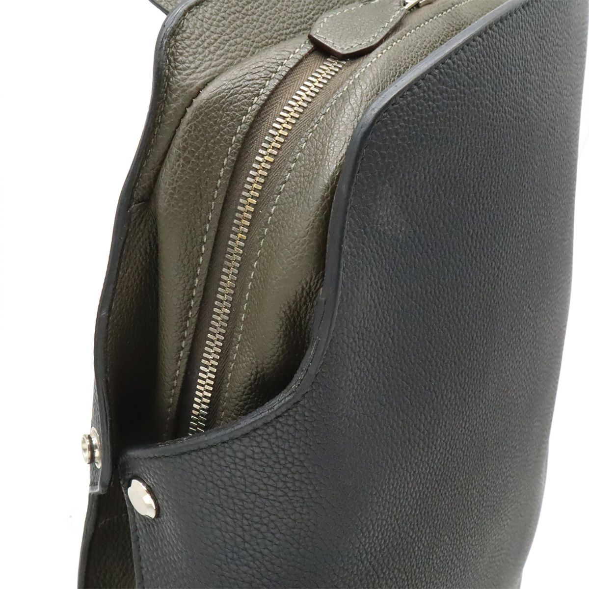Hermes City 27 Backpack Taurillon Clemence Leather Black Vert Grease Silver — view 7