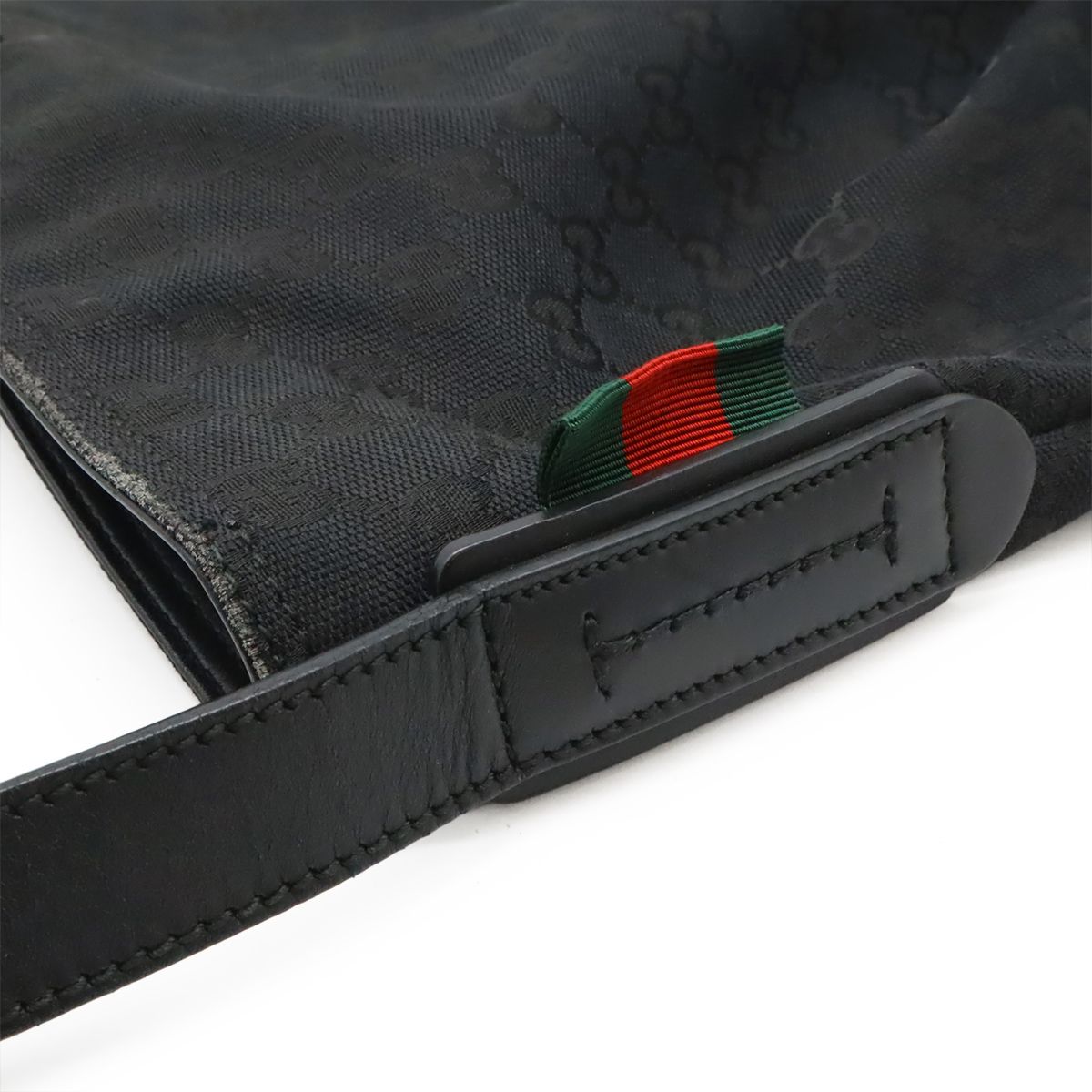 Gucci GG Canvas Sherry Line Shoulder Bag Crossbody Leather Black Green Red — view 5