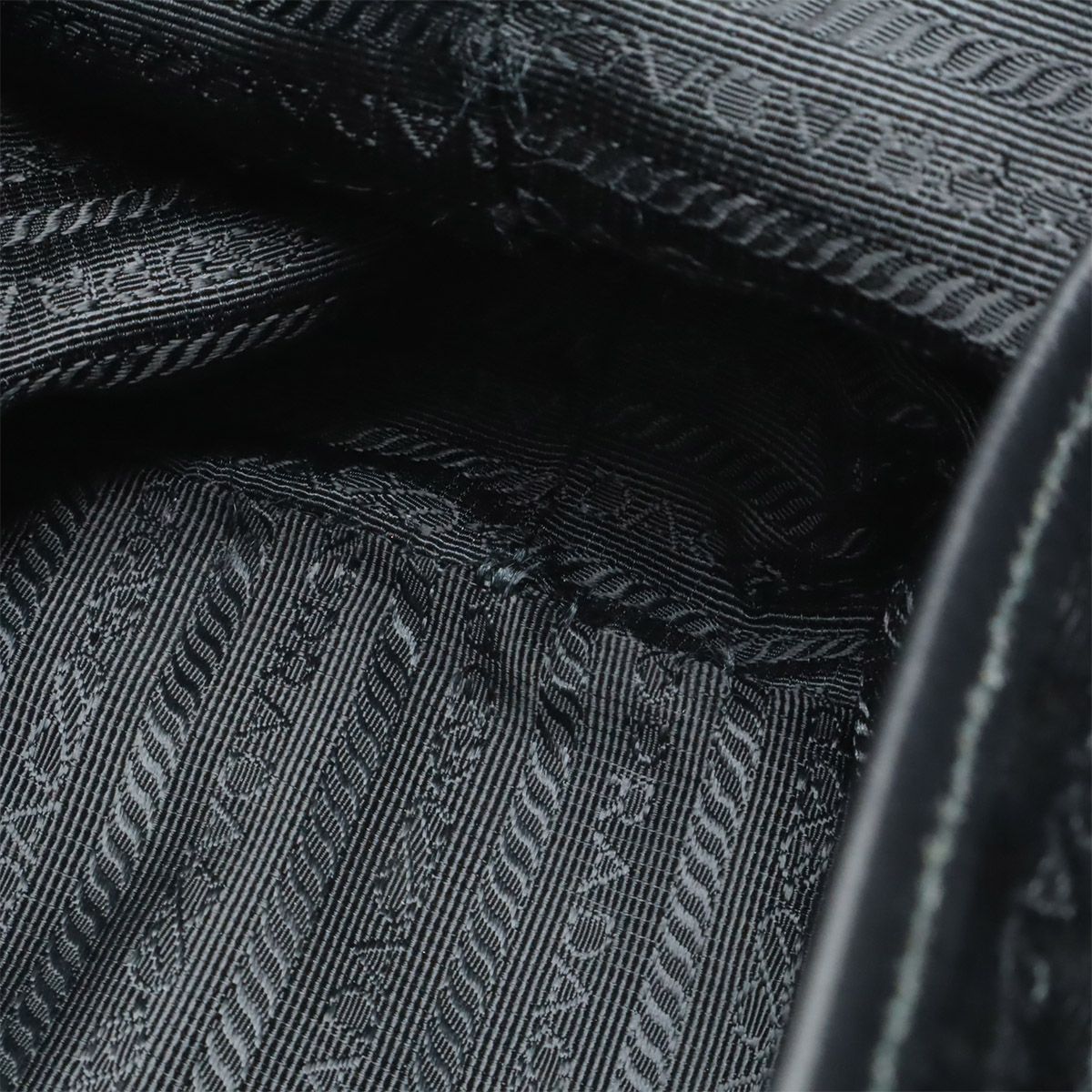 Prada Tote Nylon Leather Nero Black Gold — view 6