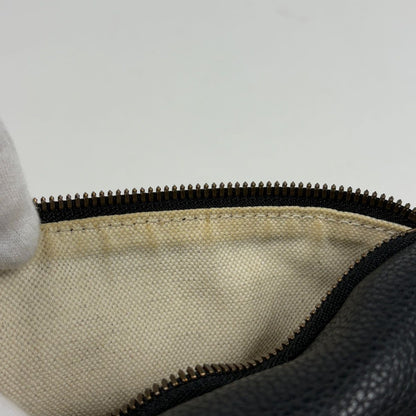Gucci Logo Waist Bag Leather Black — view 6