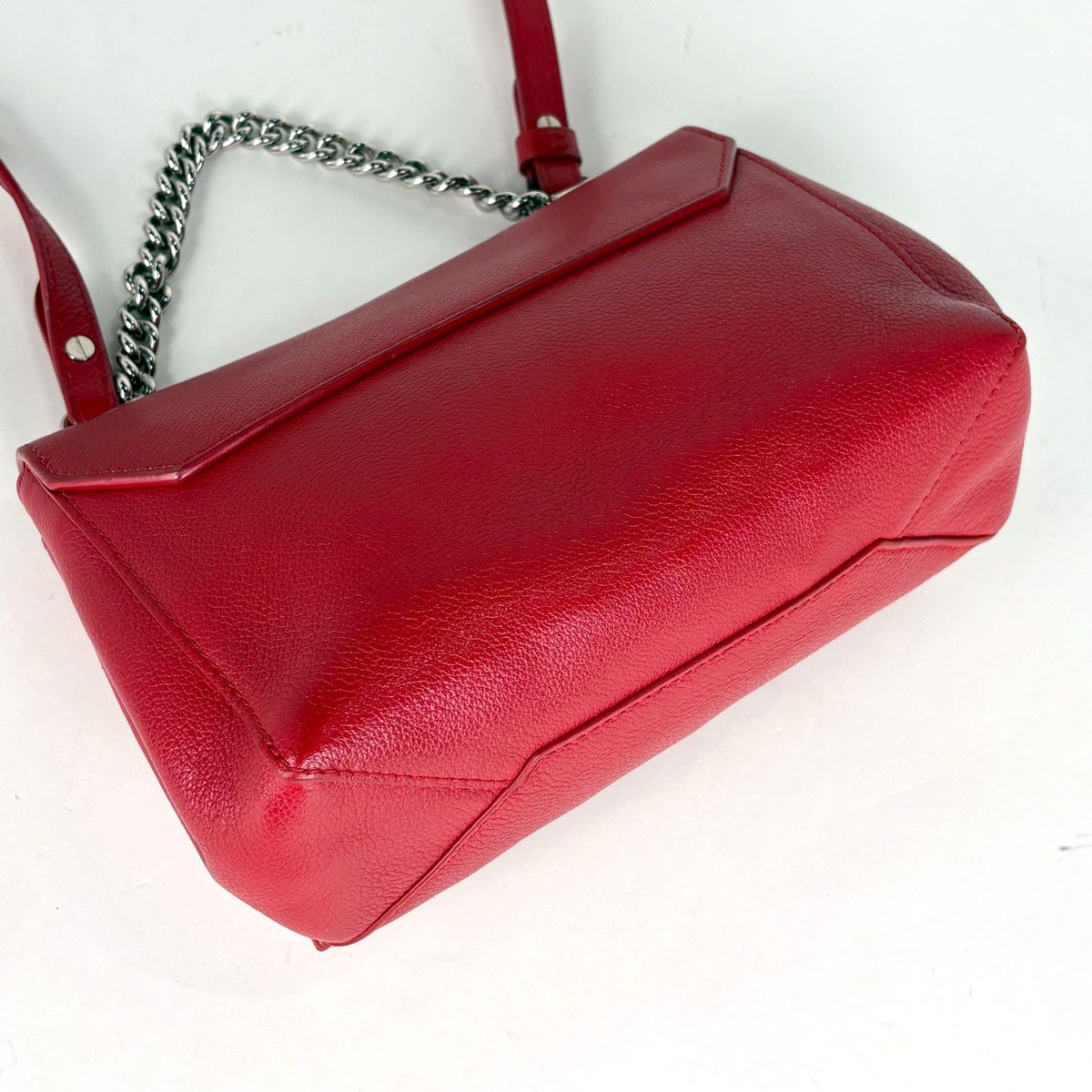 Louis Vuitton Lockme 2-Way Shoulder Bag Leather Ruby — view 2