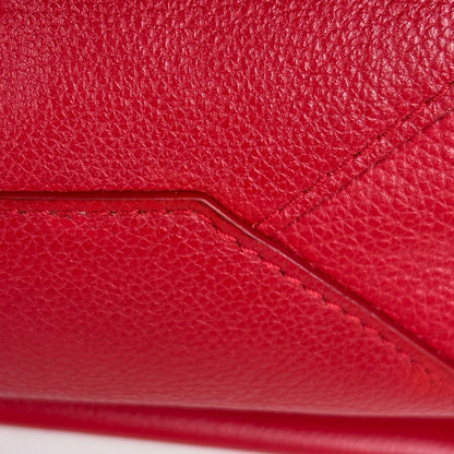 Louis Vuitton Lockme 2-Way Shoulder Bag Leather Ruby — view 4